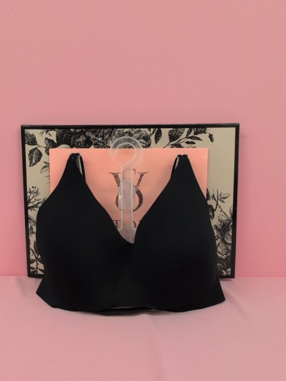 Victoria Secret VSX Elevate Strappy Comfort Sports Bra Size M-DD Black